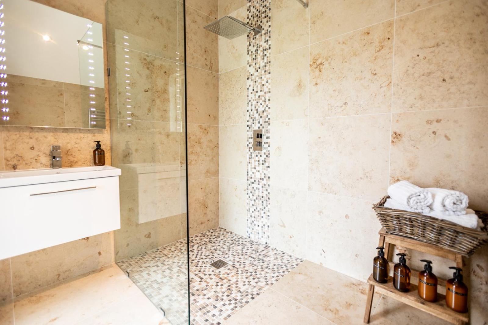 مبيت وإفطار نيوبورت Ecton House المظهر الخارجي الصورة
